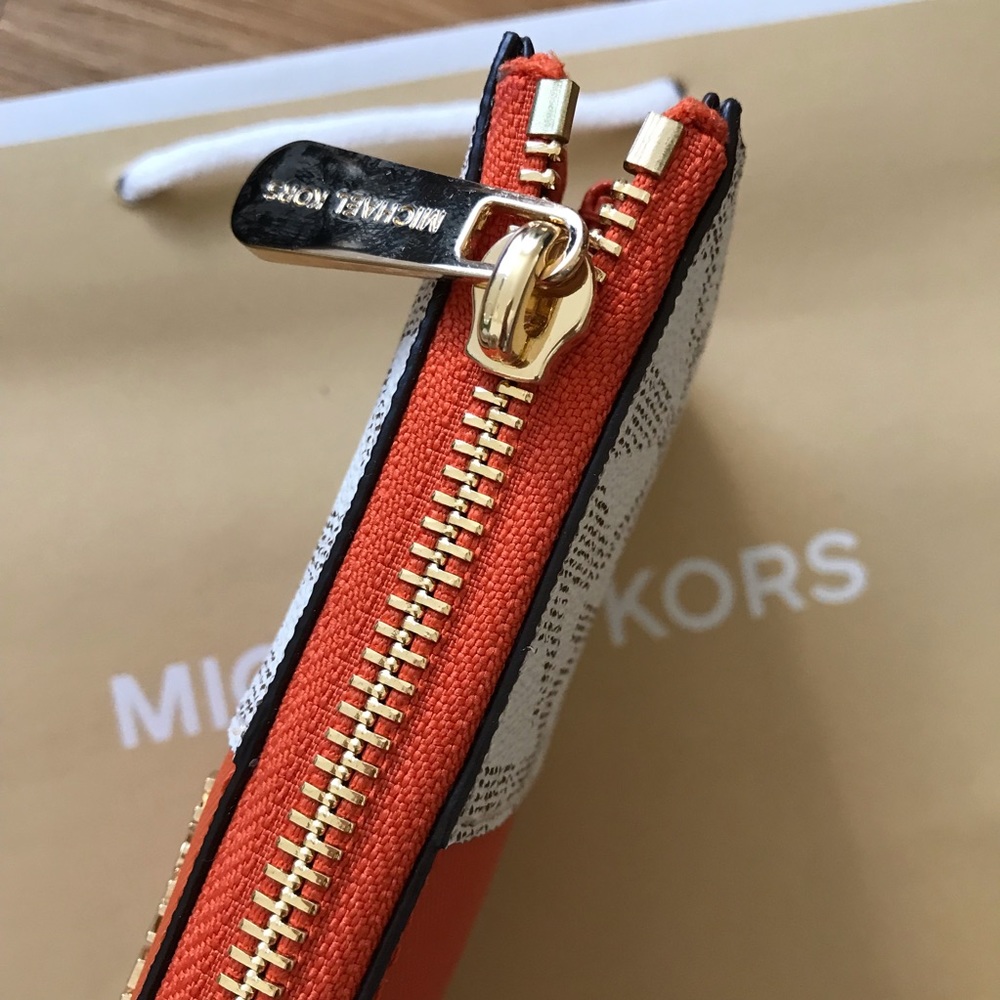Michael Kors three quarter zip wallet tangerine - Picture 4 of 8